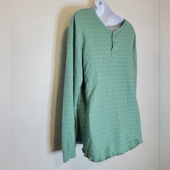Marine layer double knit Henley in surf green color - Picture 2 of 5